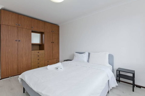 Great Location Unit Near South Perth & City & Zoo - Accommodation in Surfers Paradise 1
