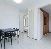 Great Location Unit near South Perth  City  Zoo - Accommodation in Surfers Paradise