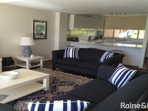 Greenpark #11 - 11/45 Avoca Drive, Avoca Beach - Accommodation in Surfers Paradise 2