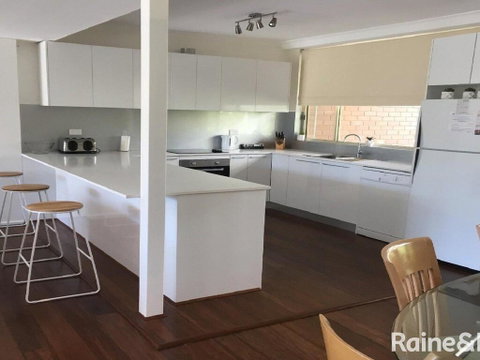 Greenpark #11 - 11/45 Avoca Drive, Avoca Beach - Accommodation in Surfers Paradise 1