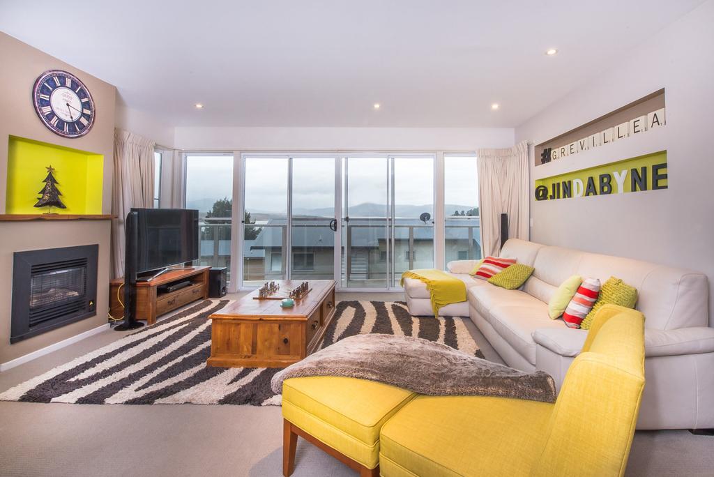 Jindabyne NSW Accommodation in Surfers Paradise