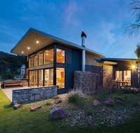 Grey Mare Chalet - Accommodation in Surfers Paradise
