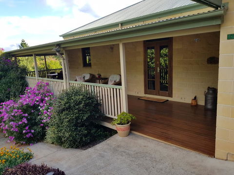 Gumtree House Montville - Accommodation in Surfers Paradise 0