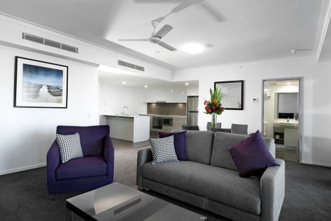 H On Mitchell Apartment Hotel - Accommodation in Surfers Paradise 3