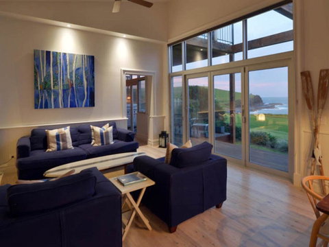 Hamptons Escape - Accommodation in Surfers Paradise 2