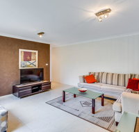 Hear the waves at Anna Bay - Accommodation in Surfers Paradise