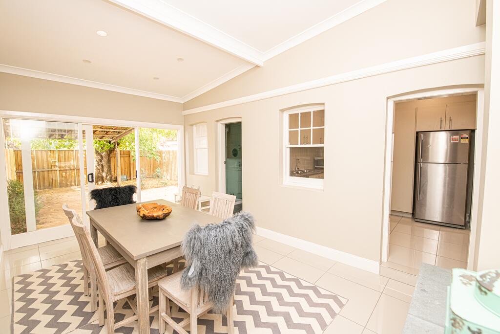 Orange NSW Accommodation in Surfers Paradise