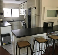Hillarys Family Holiday Home - Accommodation in Surfers Paradise