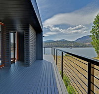 Hobart Waterfront Luxury Retreat - Accommodation in Surfers Paradise