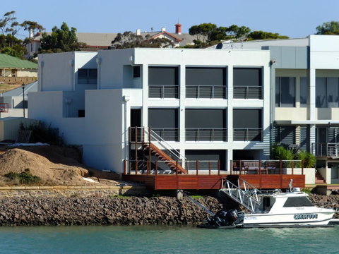 Holiday Vista Wallaroo - Accommodation in Surfers Paradise 1