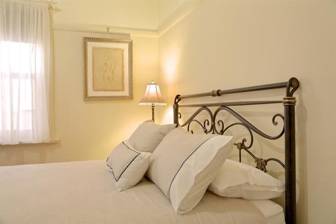 Holistic Haven - Accommodation in Surfers Paradise 3