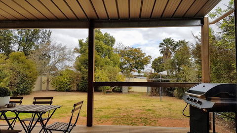 Homely Getaways - Eighth Street Mildura - Accommodation in Surfers Paradise 1
