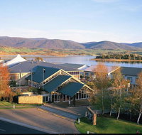 Horizons 414 - Lake Jindabyne Waterfront - Accommodation in Surfers Paradise