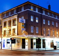 Hotel Gosford - Accommodation in Surfers Paradise