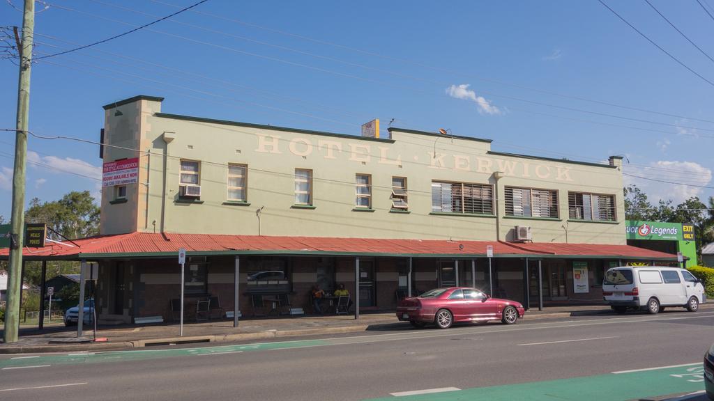  Accommodation in Surfers Paradise