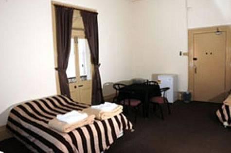 Hotel Metropolitan - Accommodation in Surfers Paradise 2
