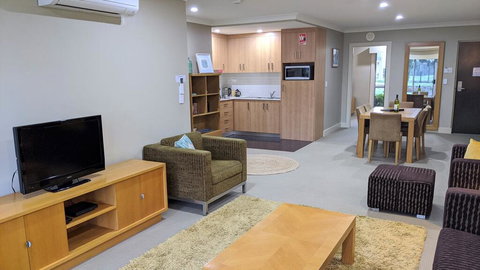 Jewel In The Crowne - Accommodation in Surfers Paradise 2