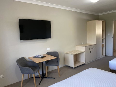 Jindy Inn - Accommodation in Surfers Paradise 3