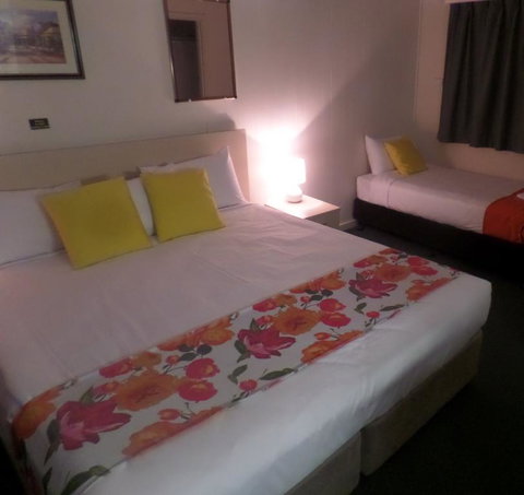 Kaputar Motel - Accommodation in Surfers Paradise 2