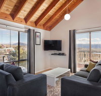 Kestrels Rest 2/116 Gippsland Street - Accommodation in Surfers Paradise