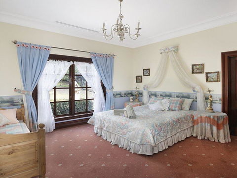 Kilburn - Views As Far As The Eyes Can See - Accommodation in Surfers Paradise 3
