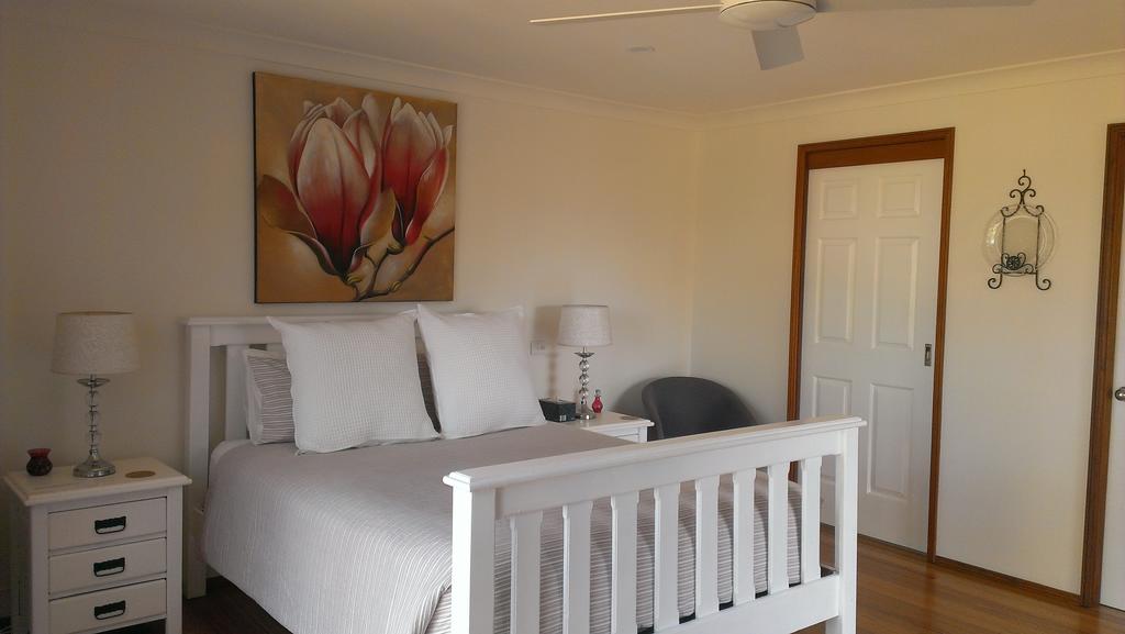 Kincumber NSW Accommodation in Surfers Paradise