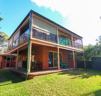 Kingfisher LakeHouse - Accommodation in Surfers Paradise