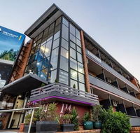 Kingsford Riverside Inn - Accommodation in Surfers Paradise