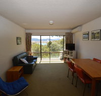 Kirwan Apartments 10 - Accommodation in Surfers Paradise