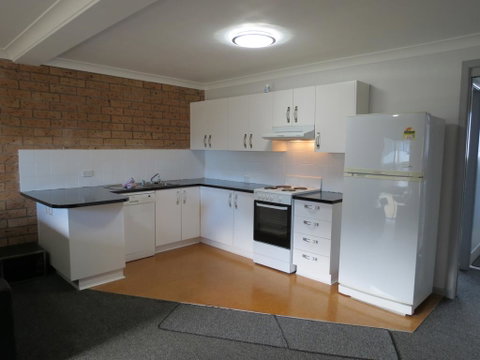 Kirwan Gardens 4 - Accommodation in Surfers Paradise 1
