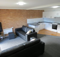 Kirwan Gardens 4 - Accommodation in Surfers Paradise