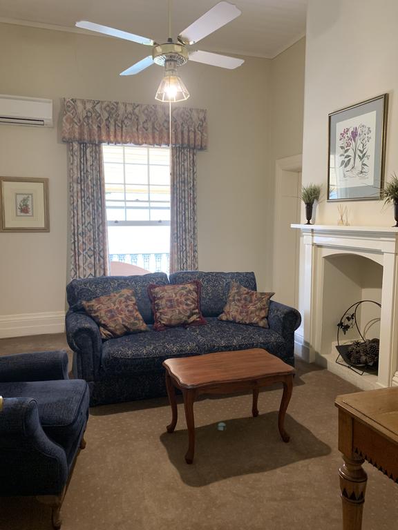 Mincha ACT Accommodation in Surfers Paradise