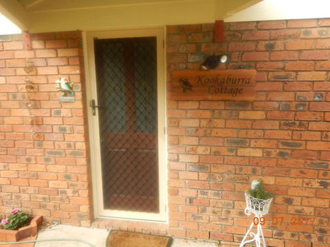 Kookaburra Cottage - Accommodation in Surfers Paradise 1