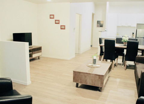 Lake Esmond Place - Accommodation in Surfers Paradise 3