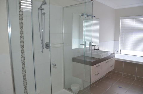 Lake Sunrise - Mulwala - Accommodation in Surfers Paradise 2