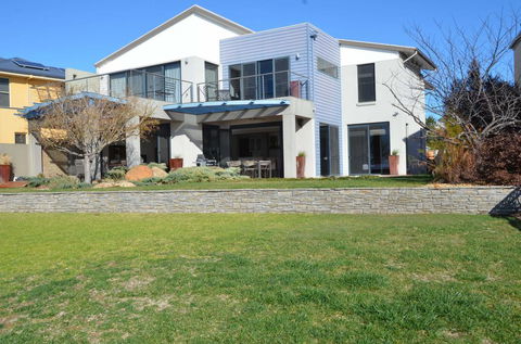 Lake Sunrise - Mulwala - Accommodation in Surfers Paradise 3