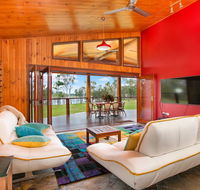 Lake Tinaroo Waterfrontage - Accommodation in Surfers Paradise