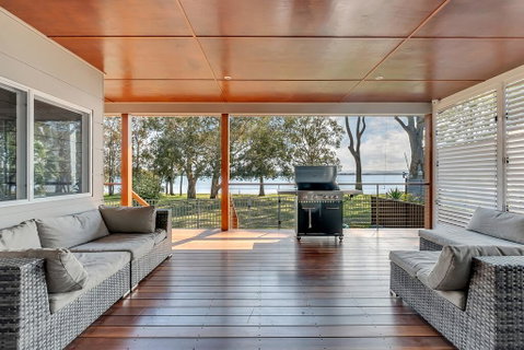 LAKEFRONT And SUNSET HAVEN - Accommodation in Surfers Paradise 3