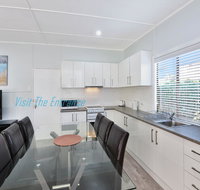 Lakeside Cabin - Accommodation in Surfers Paradise