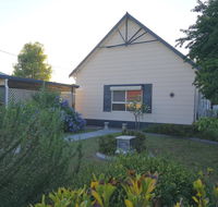 Large 6-Bedroom House with Wifi  Netflix Close to Singleton CBD Hunter Valley - Accommodation in Surfers Paradise