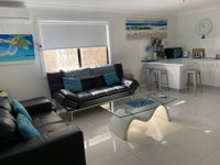 Book Barrack Point Accommodation Vacations Accommodation in Surfers Paradise Accommodation in Surfers Paradise