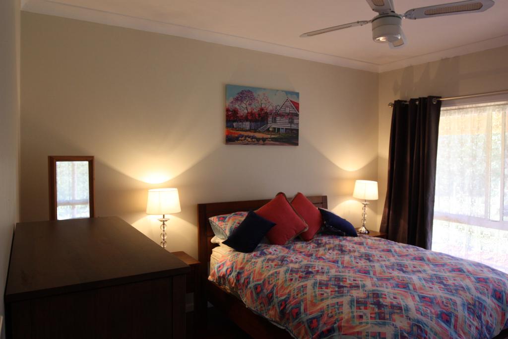 Tiri ACT Accommodation in Surfers Paradise