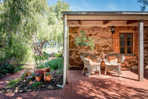 Lucy's Cottage - Accommodation in Surfers Paradise 0