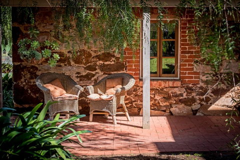 Lucy's Cottage - Accommodation in Surfers Paradise 3