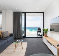 Luxury Beachfront Apartment In Newcastle - Accommodation in Surfers Paradise