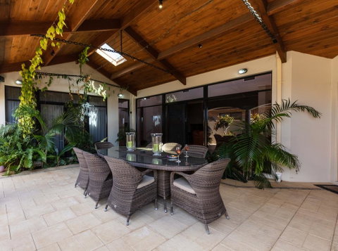 Maidstone Executive Residence - Accommodation in Surfers Paradise 0