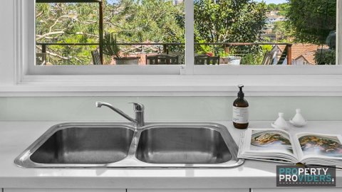 Maison Mosman Above The Bay - Accommodation in Surfers Paradise 3