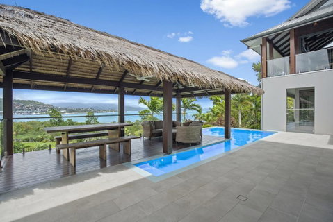 Mandalay Luxury Retreat - Accommodation in Surfers Paradise 0
