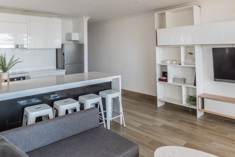 Manly Beachfront Apartment - Accommodation in Surfers Paradise 2