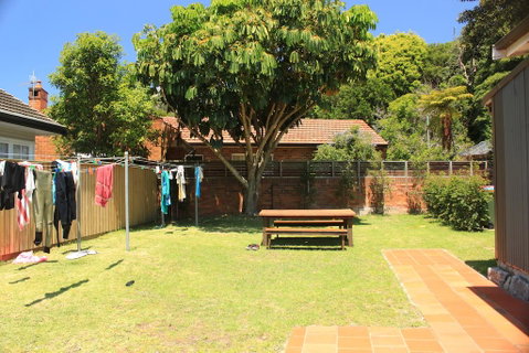 Manly Bunkhouse - Accommodation in Surfers Paradise 3